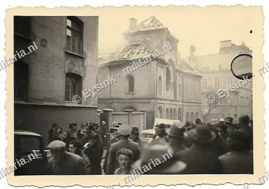 Synagoge in brand foto — WO2
