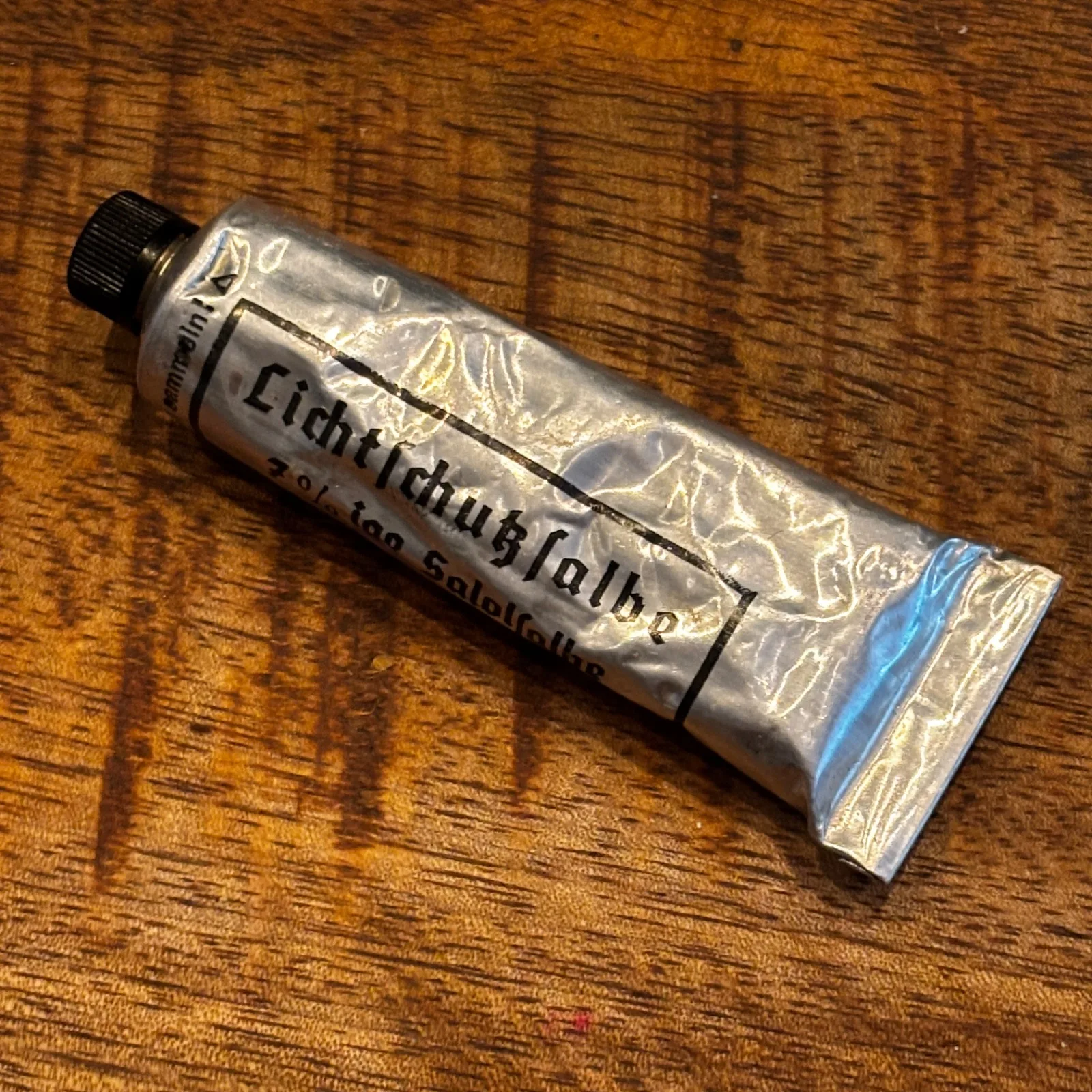 Tube lichtschutzsalbe — WO2