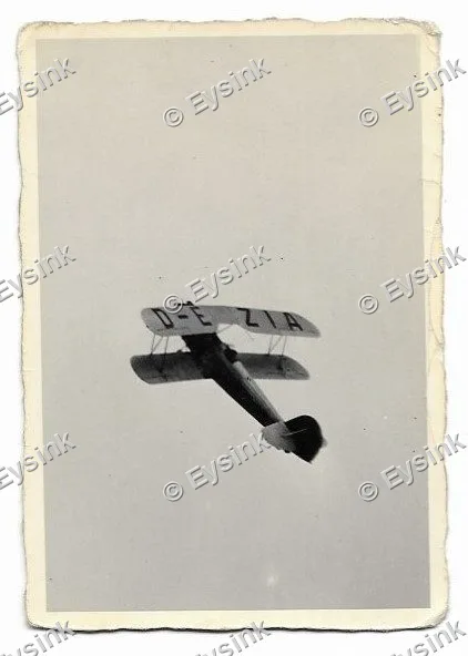 Fokker D.XVII tweedekker jachtvliegtuig foto — WO2