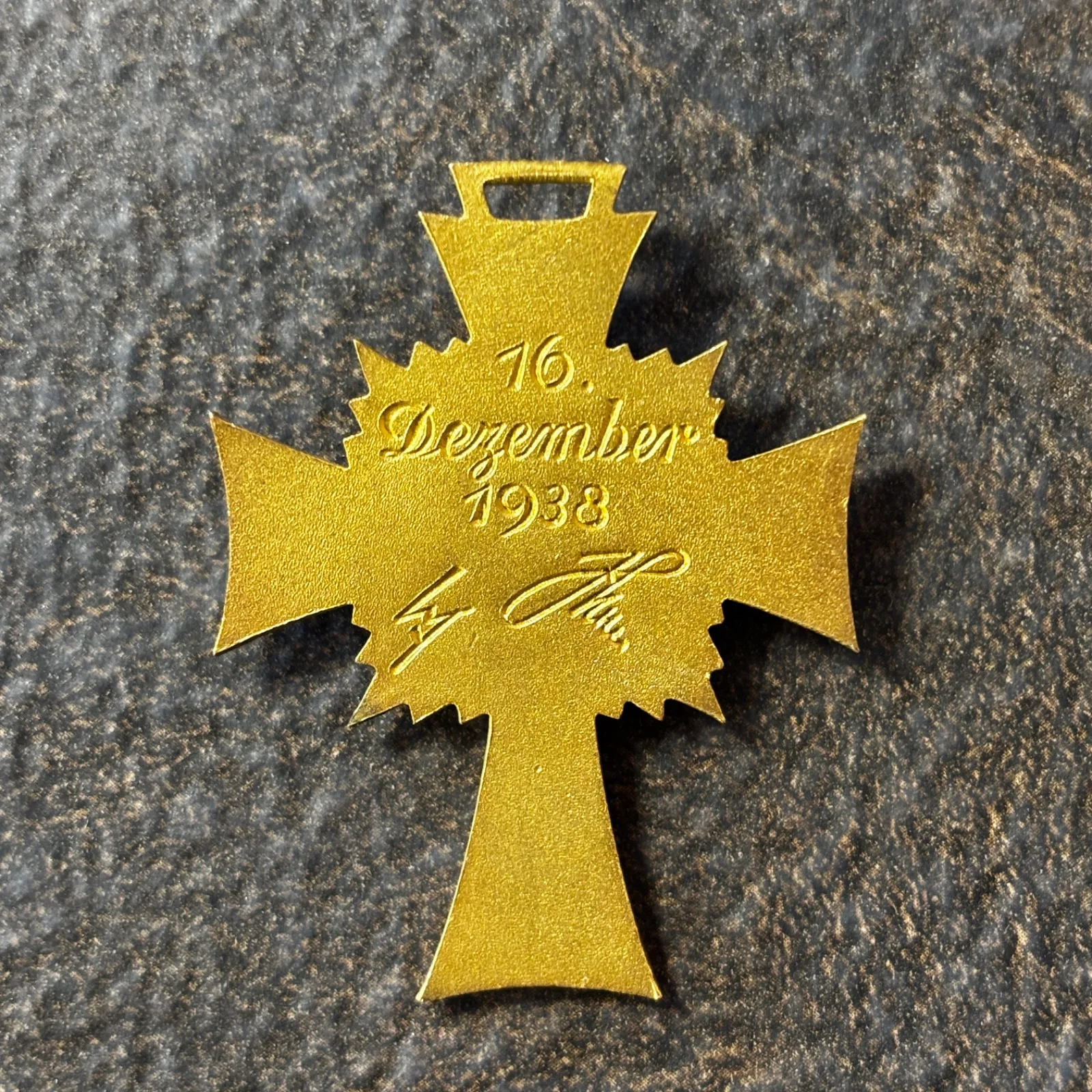 Bronzen moederkruis zonder lint — Medailles & Onderscheidingen — WO2 (foto 2 van 3)