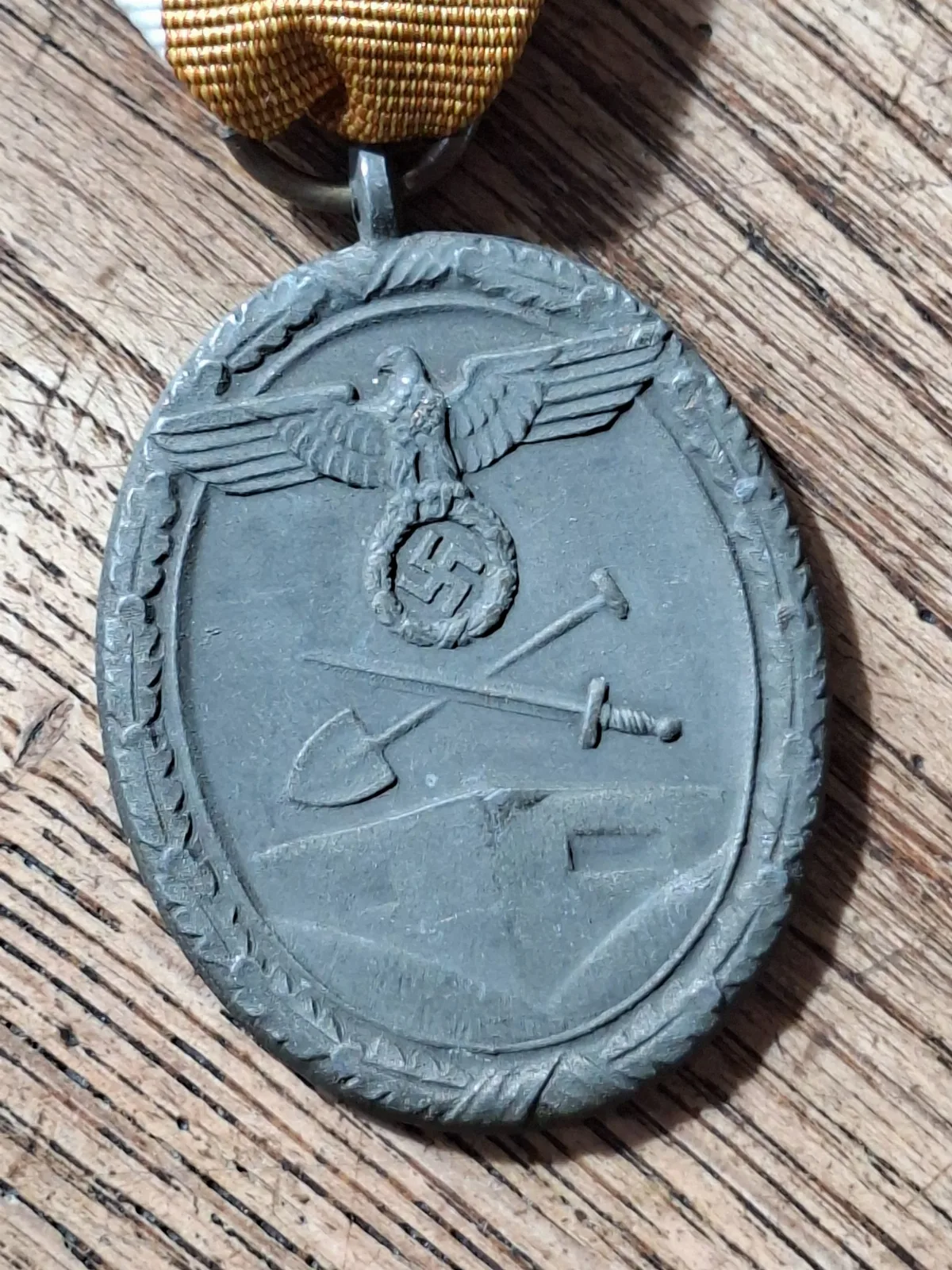 Duitse Westwall medaille - origineel — Medailles & Onderscheidingen — WO2 (foto 2 van 4)