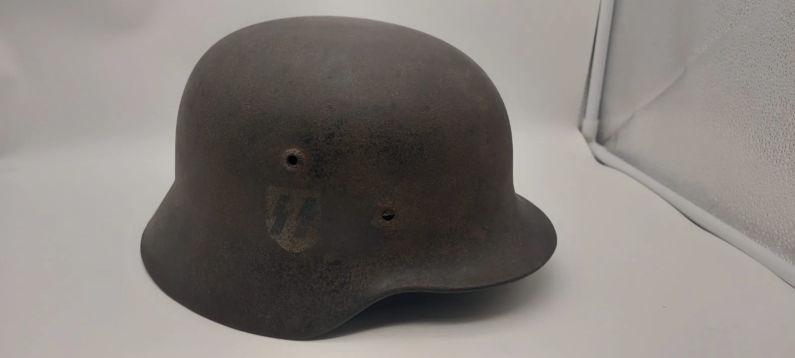 Echte Duitse M40 SS- Stahlhelmhelm in hele goede staat — WO2