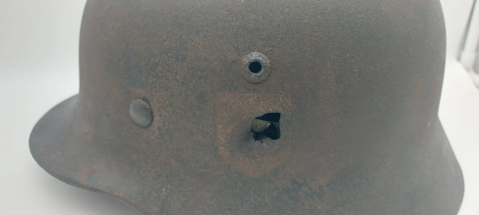 Echte Duitse M40 SS- Stahlhelmhelm in hele goede staat — Helmen & Hoofddeksels — WO2 (foto 7 van 10)