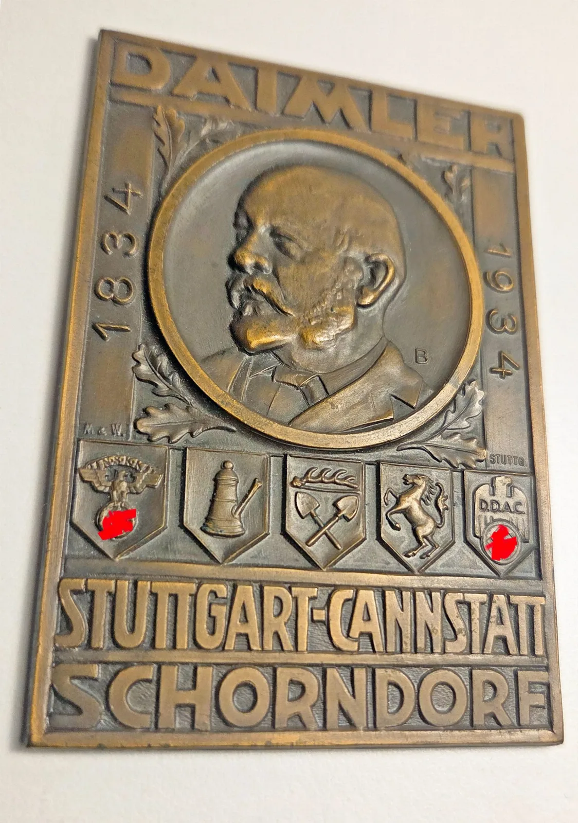 Herdenkingsplaquette Gottlieb Daimler (1834–1934) — Overige — WO2 (foto 2 van 4)