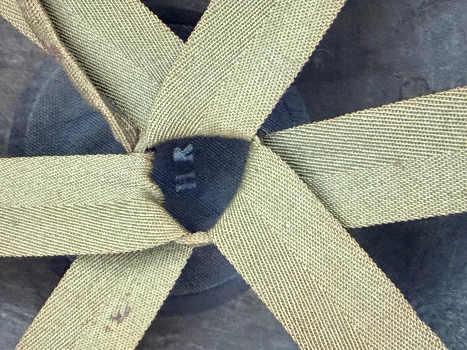 US M1 Fixed bale met Hood Rubber low pressure liner — Helmen & Hoofddeksels — WO2 (foto 5 van 5)