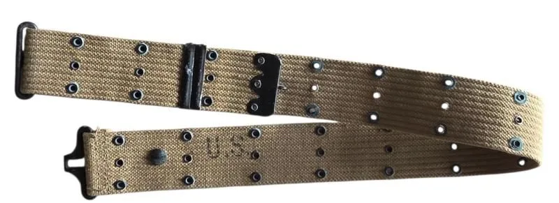 US WW2 pistol belt.it is dated 1943,and marker with Nasco — Uitrusting & Accessoires — WO2 (foto 4 van 7)
