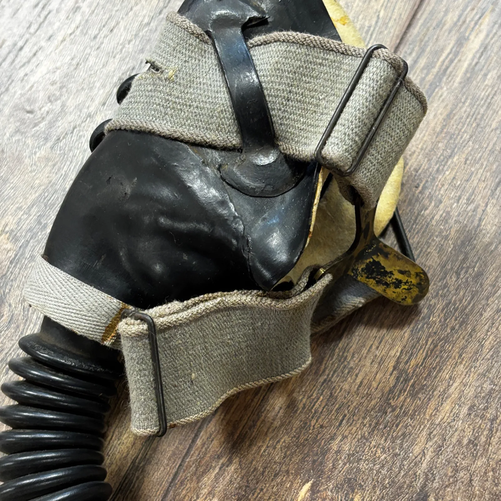 Luftwaffe Oxygen Mask Restored — Uitrusting & Accessoires — WO2 (foto 2 van 5)