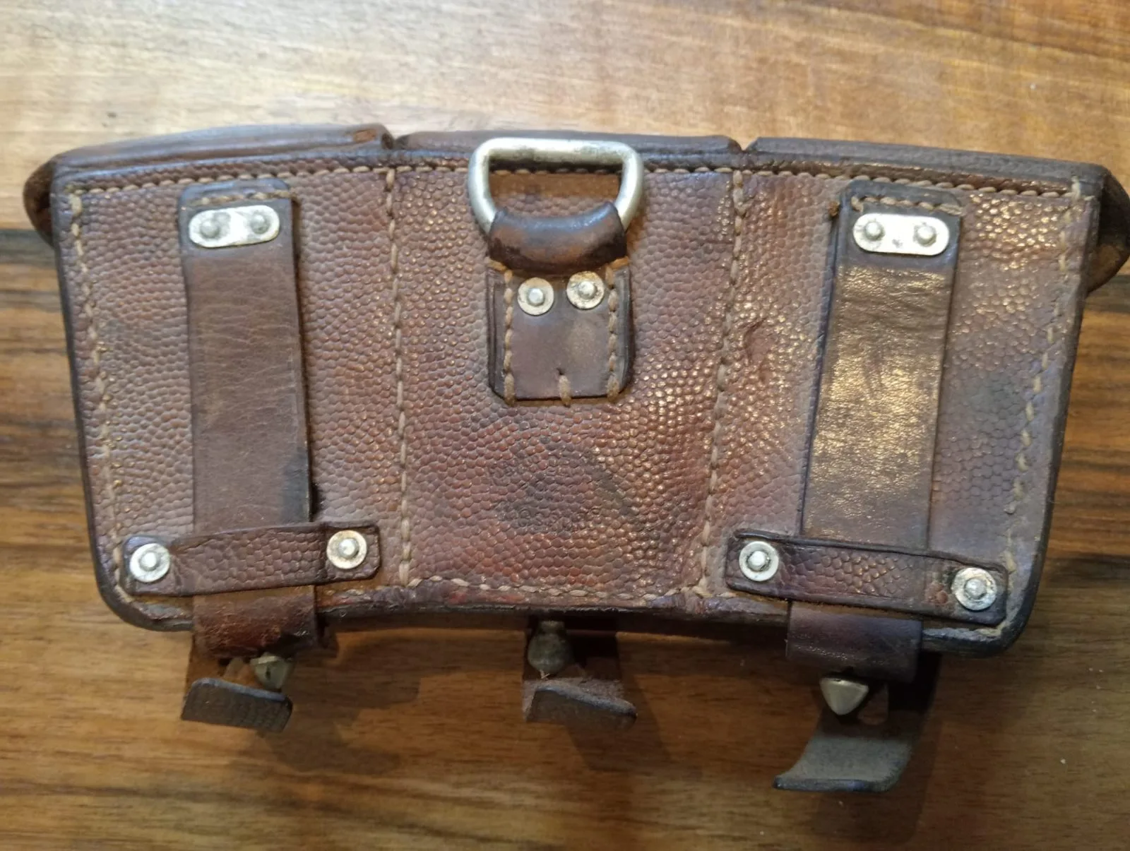 K98 munitie tasje bruin — Uitrusting & Accessoires — WO2 (foto 5 van 5)