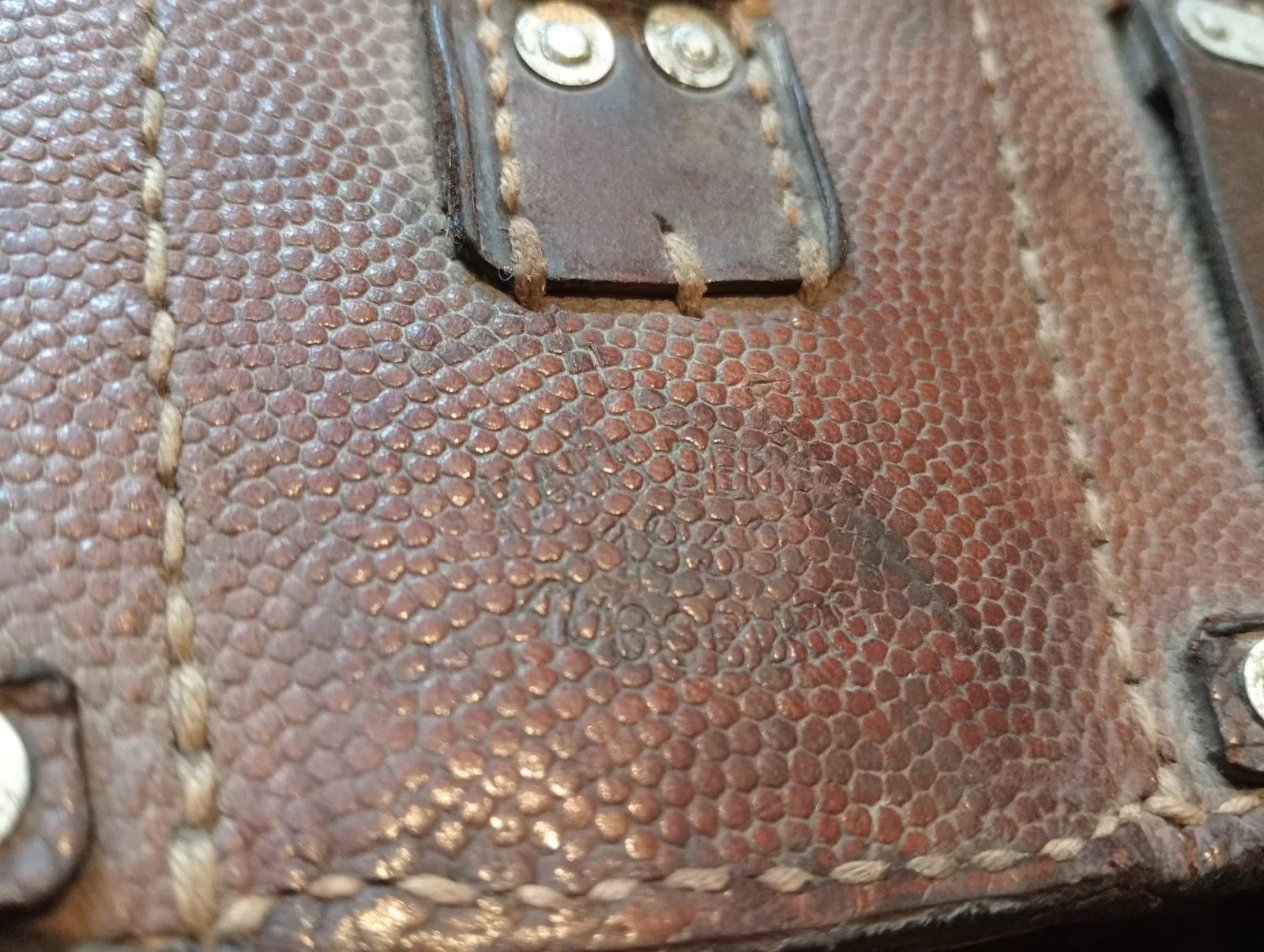 K98 munitie tasje bruin — Uitrusting & Accessoires — WO2 (foto 3 van 5)