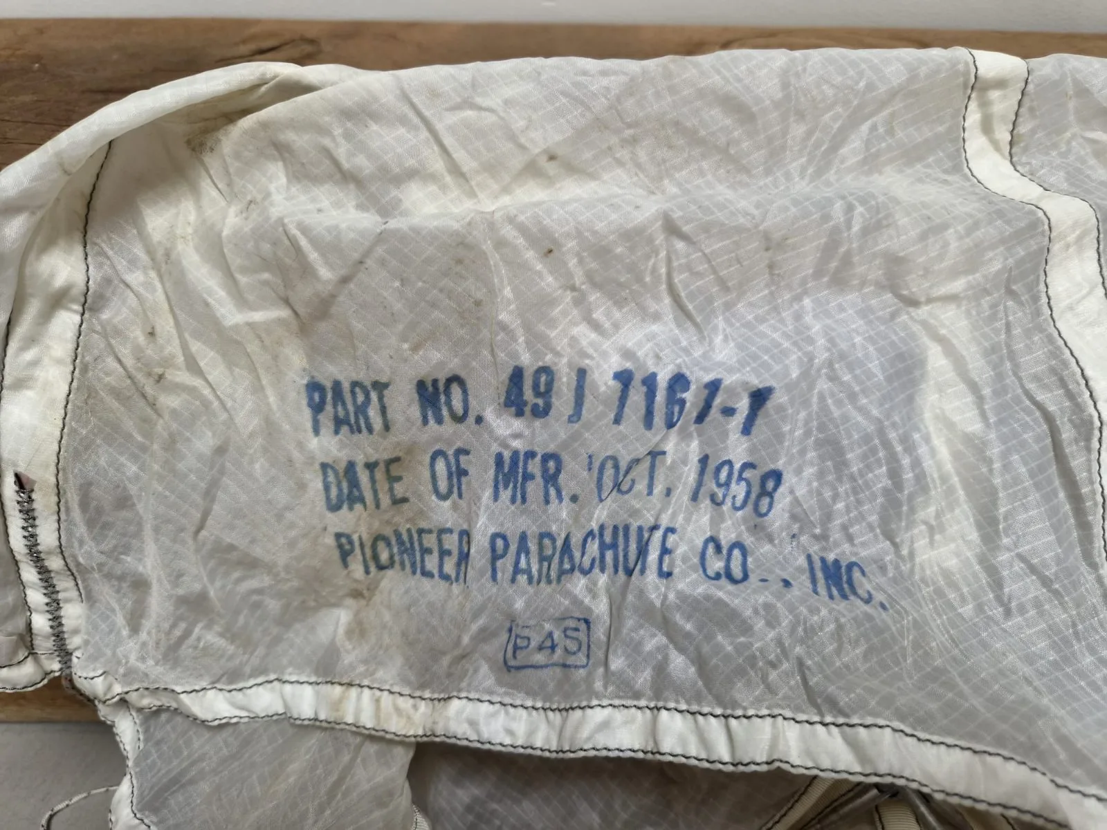 1958 US Military Pioneer T-10R Reserve Pilot Parachute  Original Cold War / Airborne — Uitrusting & Accessoires — Vietnamoorlog (foto 2 van 4)