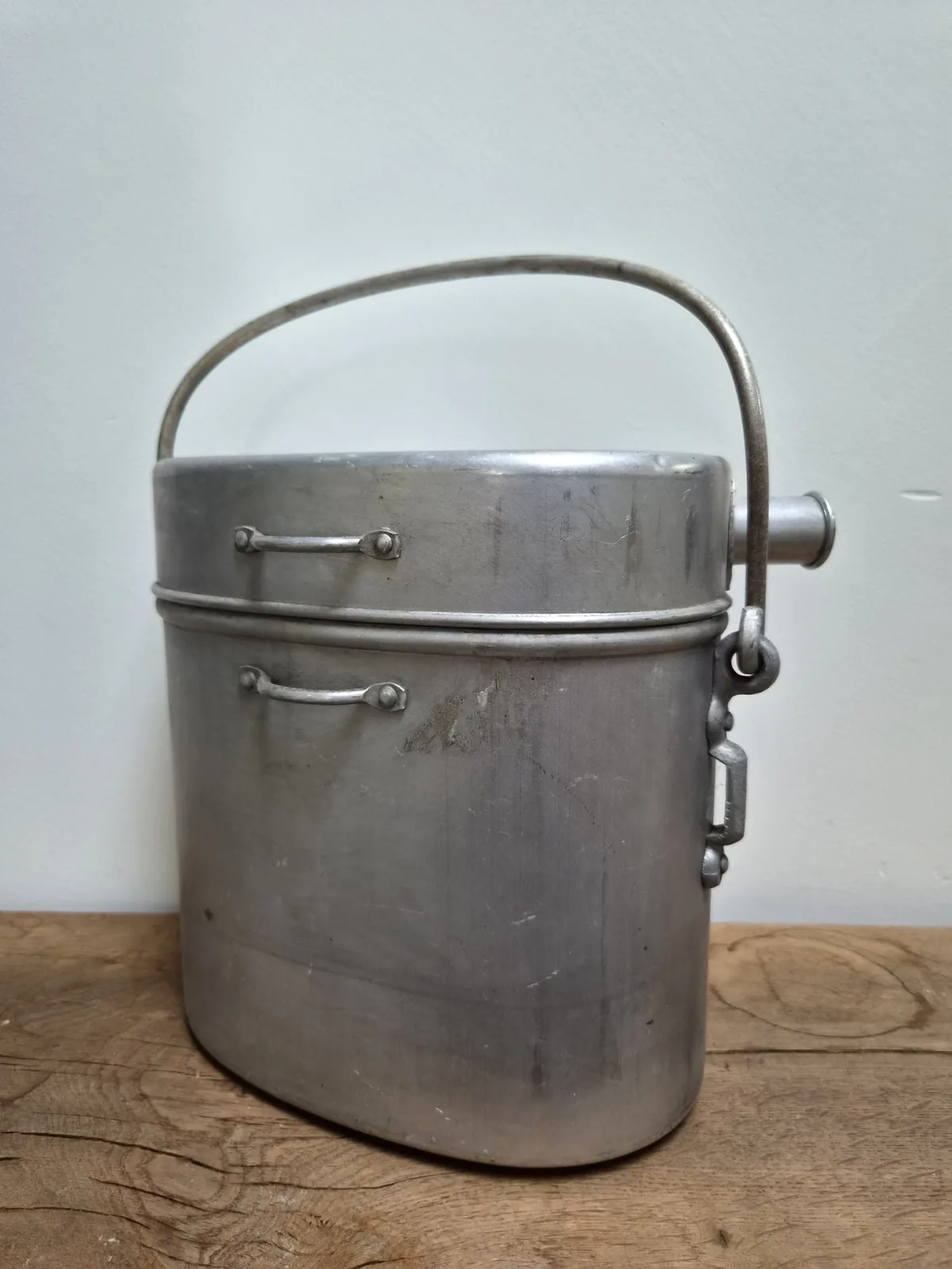 Vintage French FAYMONT Aluminium Cooking / Mess Set – Aluminium Pur, France — Uitrusting & Accessoires — Koude-Oorlog (foto 2 van 3)