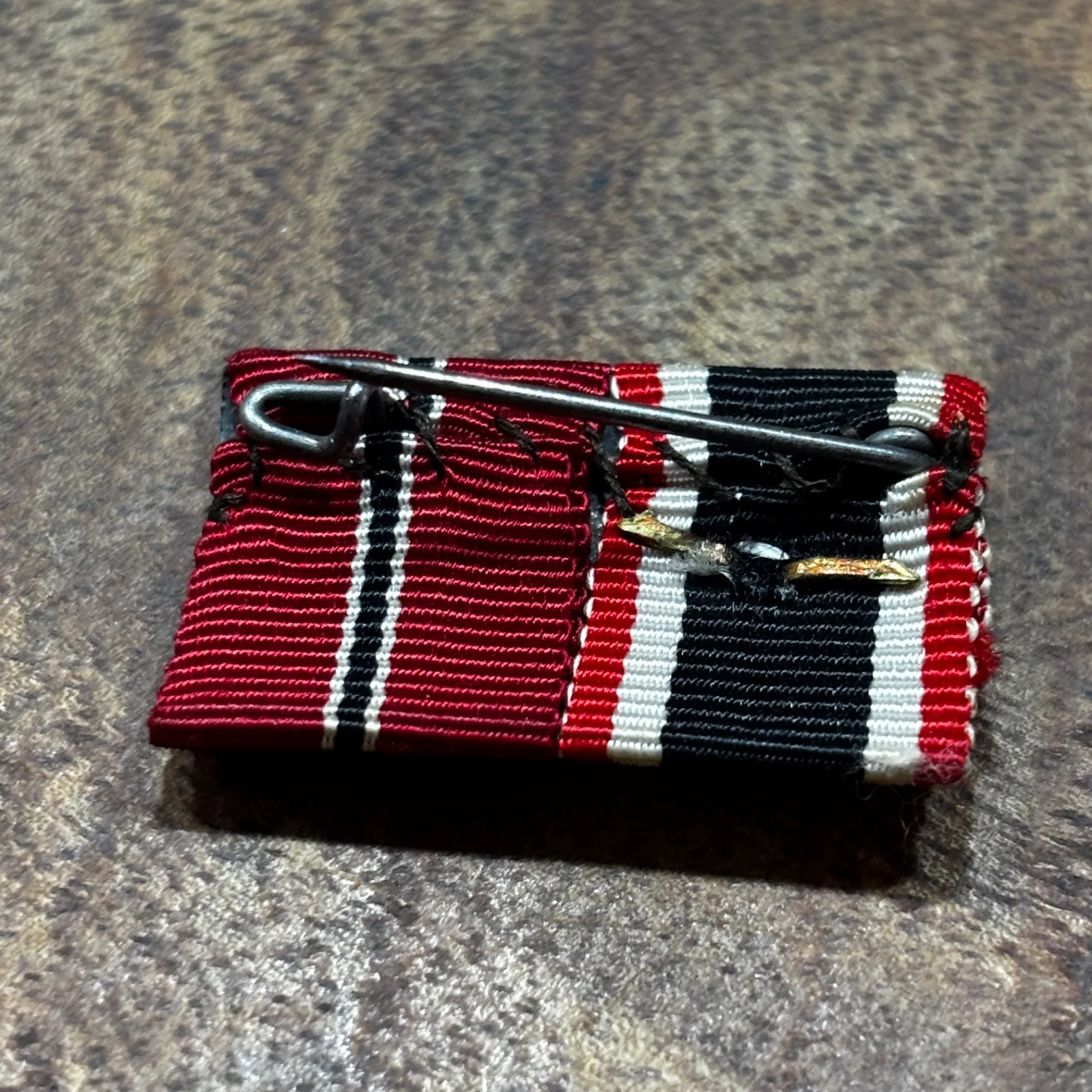 Kvk met zwaarden en Ostfront ribbon — Insignes & Emblemen — WO2 (foto 3 van 3)