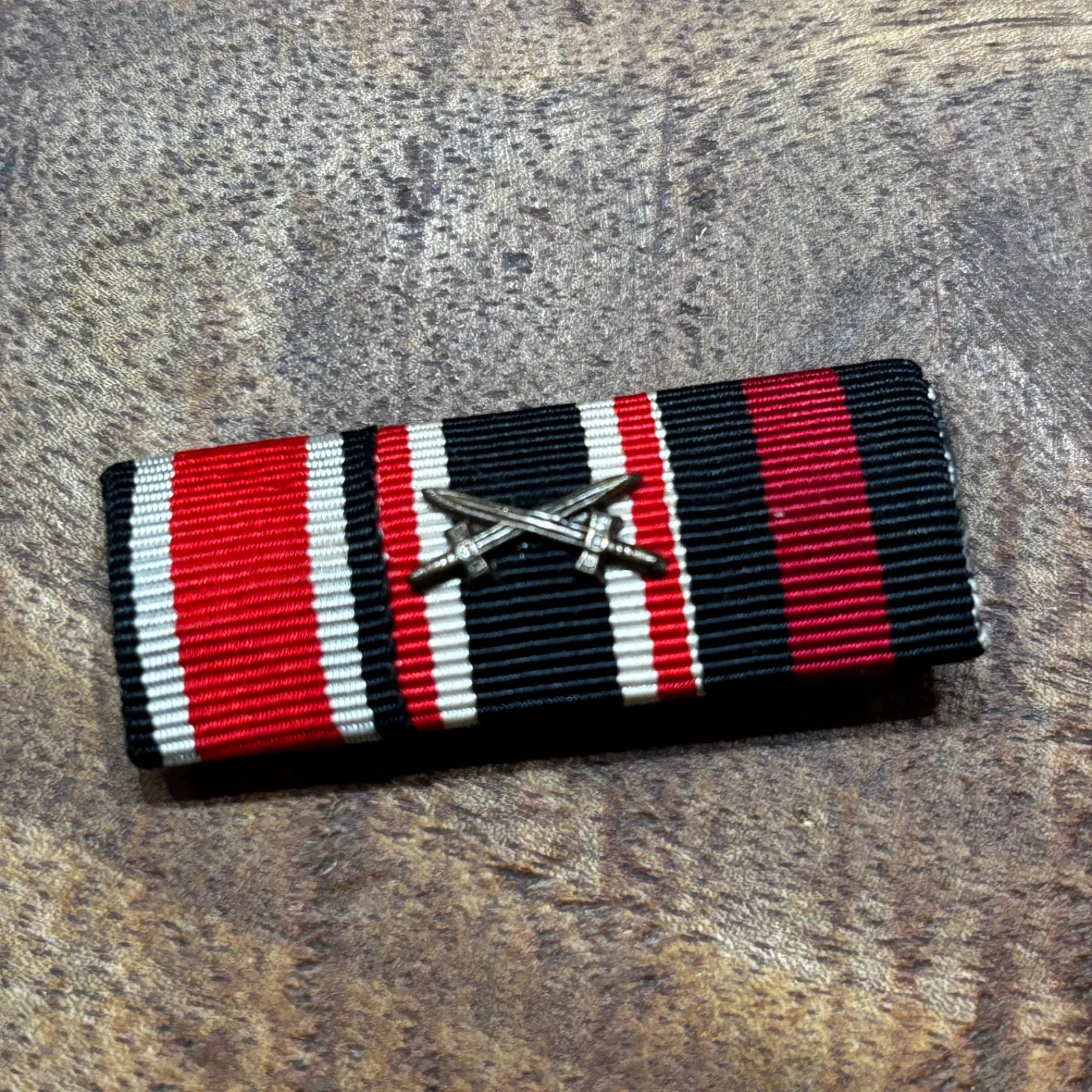 EK2, Sudetenland & KvK met zwaarden ribbon — WO2
