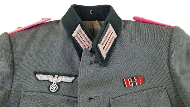 a wehrmacht panzerjager oberleutnant tunic — Uniformen — WO2 (foto 5 van 10)
