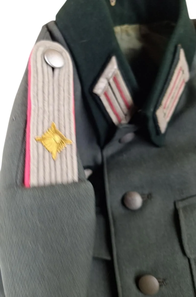 a wehrmacht panzerjager oberleutnant tunic — Uniformen — WO2 (foto 9 van 10)