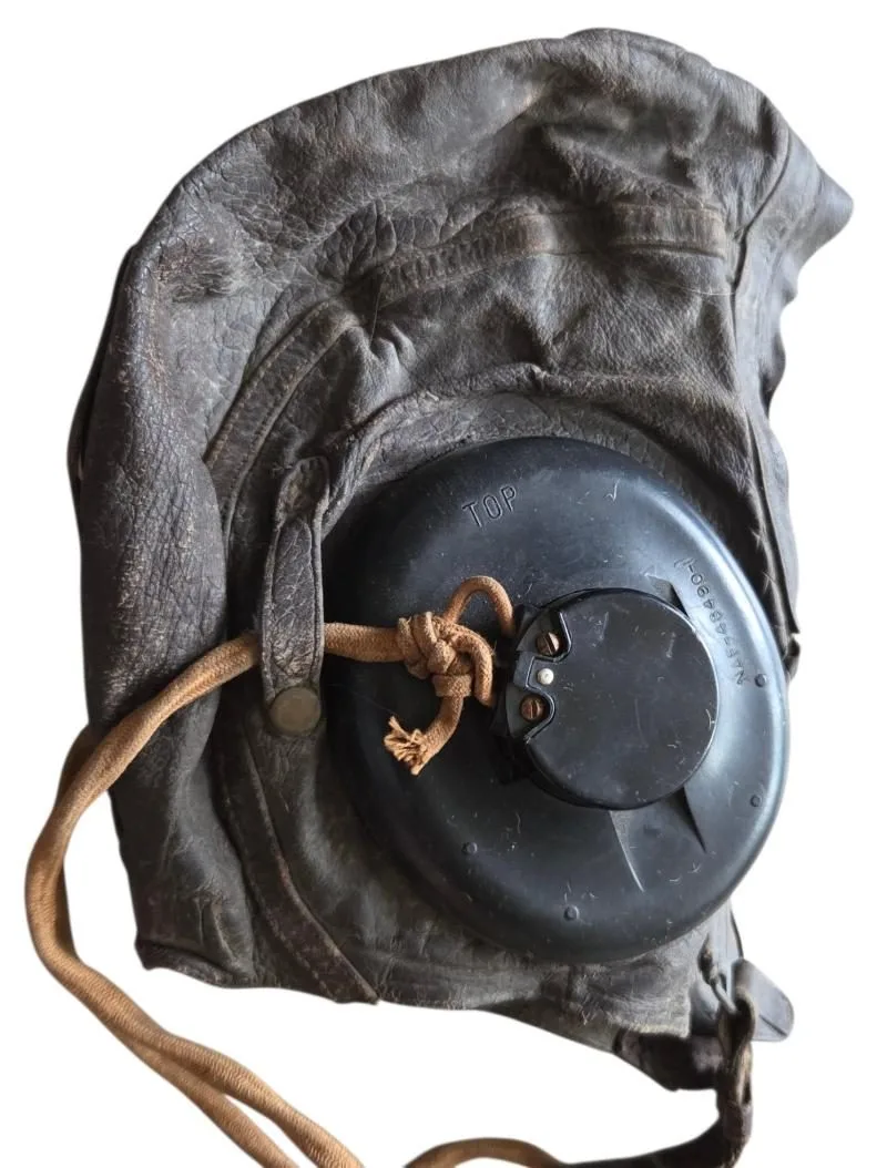 british "RAF" flying ww2 helmet — Helmen & Hoofddeksels — WO2 (foto 2 van 8)