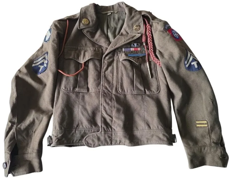 amerikaanse ww2 101 /82 airborne ike jacket — WO2