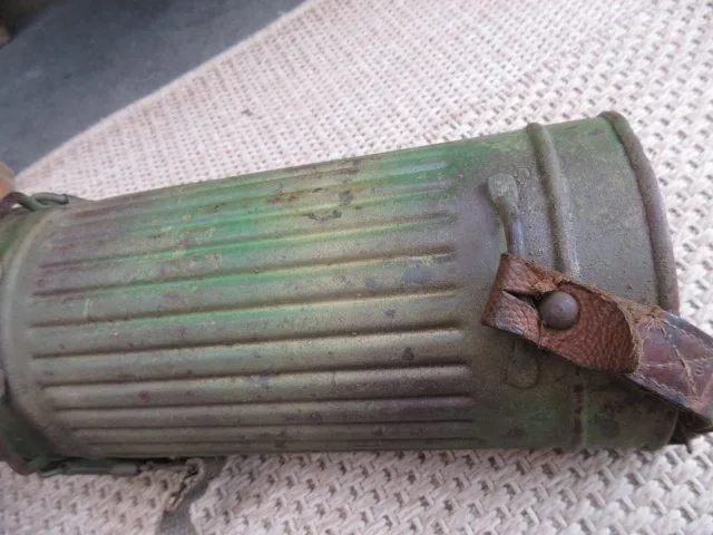 Duits gasmasker , gecamoufleerd , zeldzaam — Uitrusting & Accessoires — WO2 (foto 3 van 5)