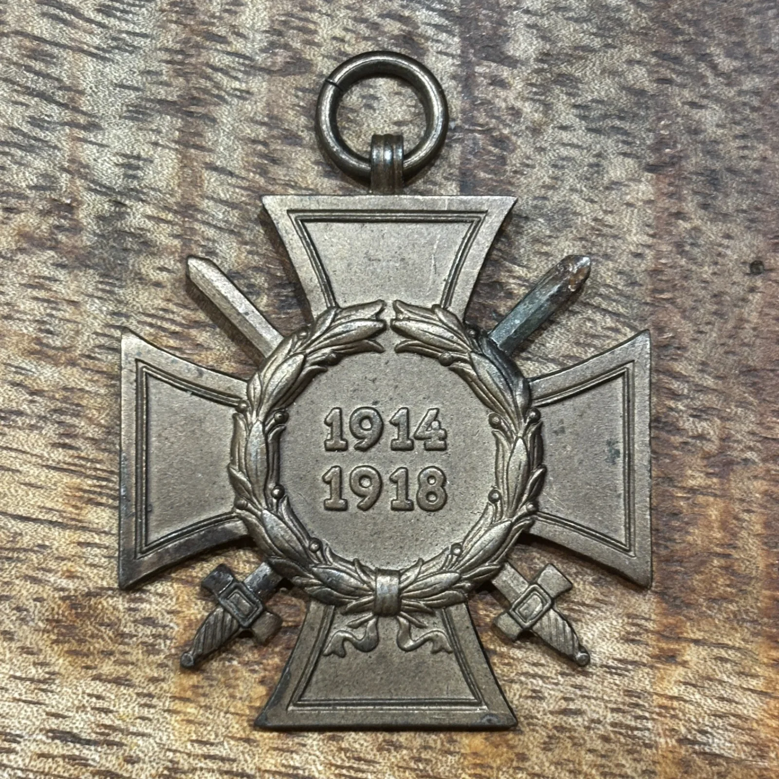 Hindenburg Cross / Cross of Honour 1914-1918 — WO2