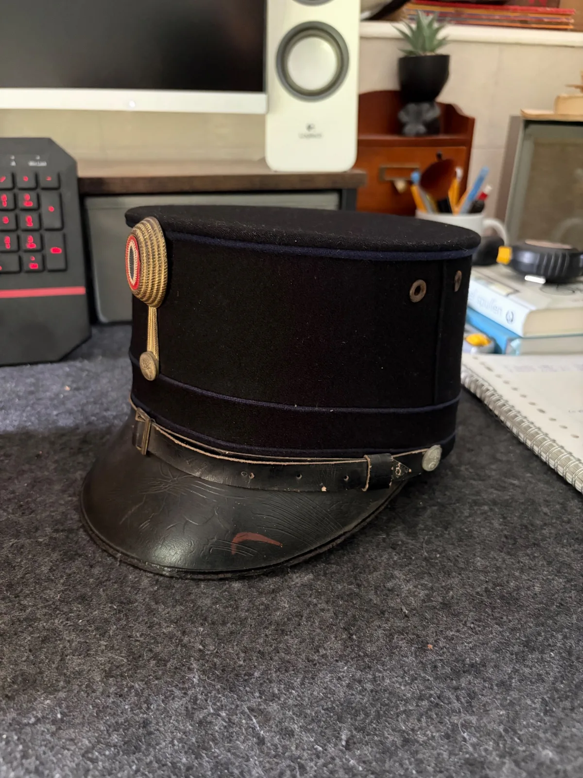 Schalkhaar Marechaussee kepie — Helmen & Hoofddeksels — WO2 (foto 2 van 5)