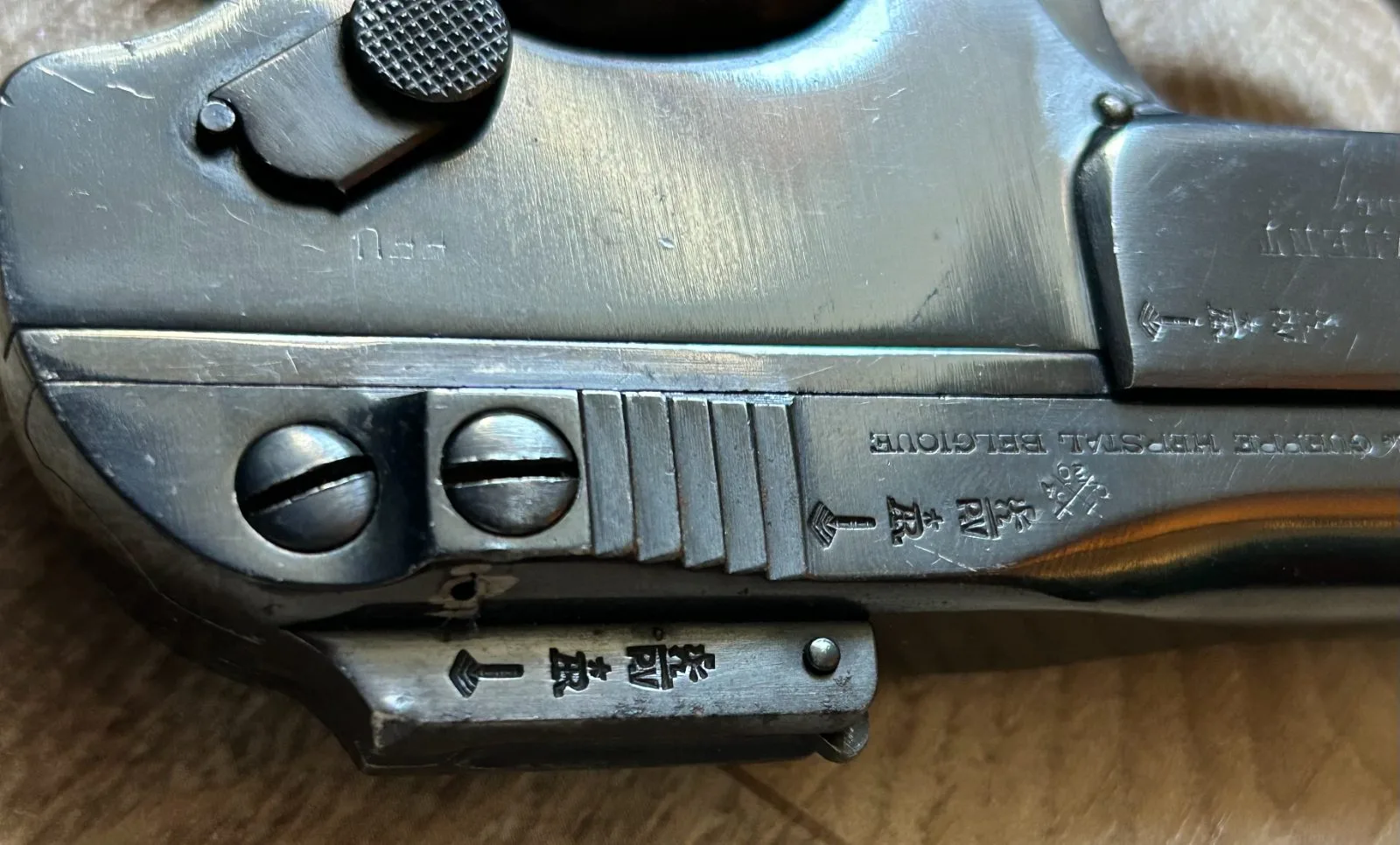Browning FN 1900 pistool gedeactiveerd — Wapens — WO1 (foto 3 van 10)