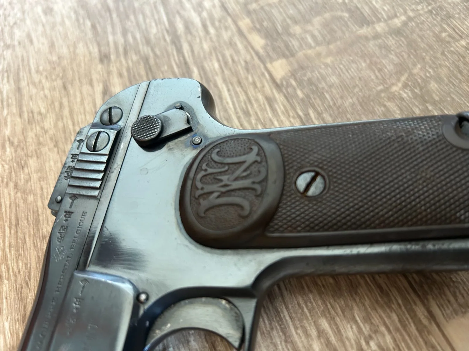 Browning FN 1900 pistool gedeactiveerd — Wapens — WO1 (foto 10 van 10)