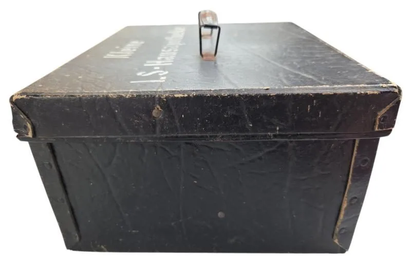 Een Duitse 'kleine' EHBO-kit uit de Tweede Wereldoorlog (Luftschutz), met een deel van de inhoud. — Uitrusting & Accessoires — WO2 (foto 6 van 10)