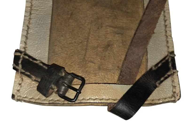 bijna mint staat schep hoes in tan kleur — Uitrusting & Accessoires — WO2 (foto 3 van 9)
