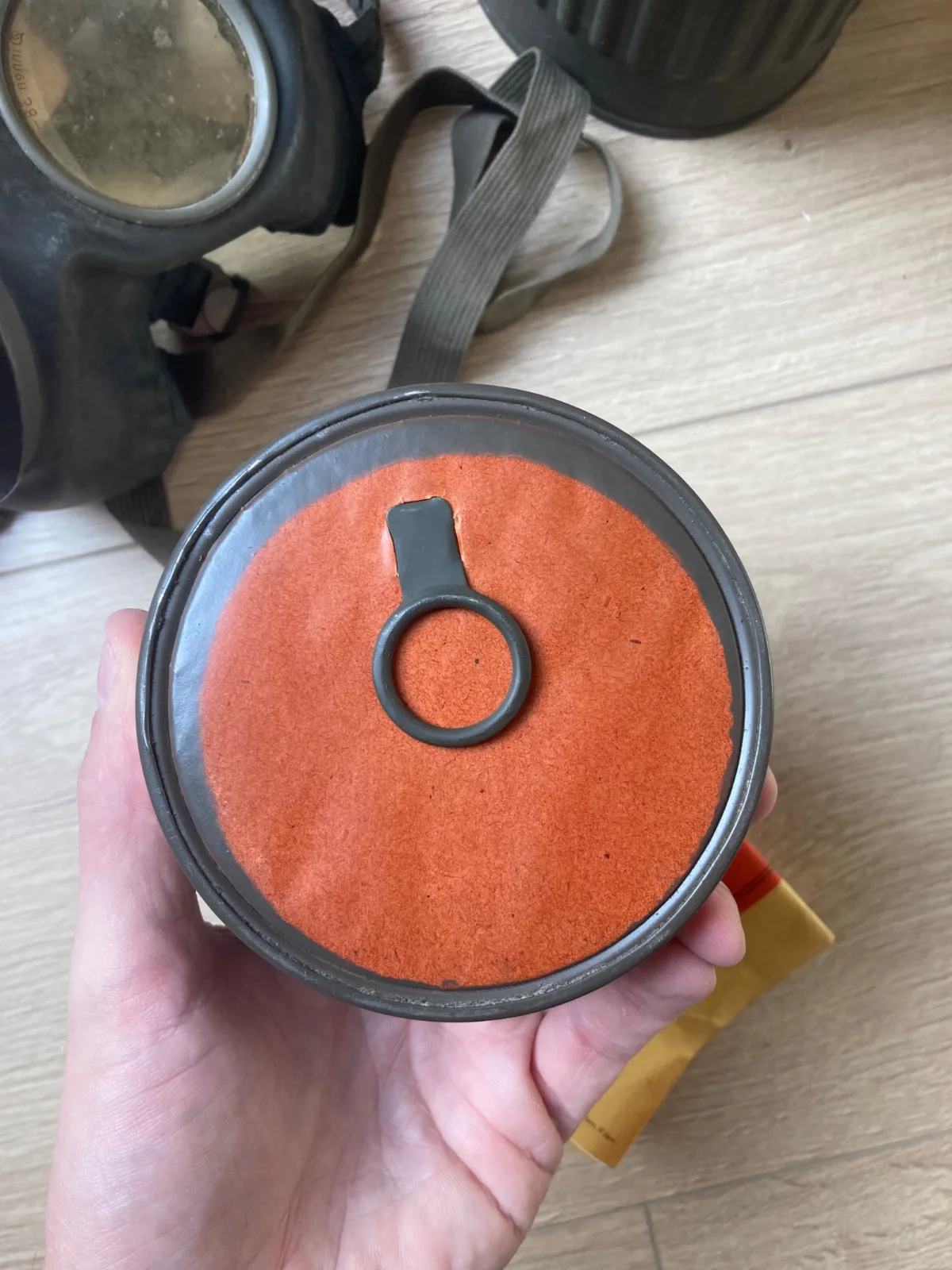 Nedra gasmasker — Uitrusting & Accessoires — WO2 (foto 8 van 9)