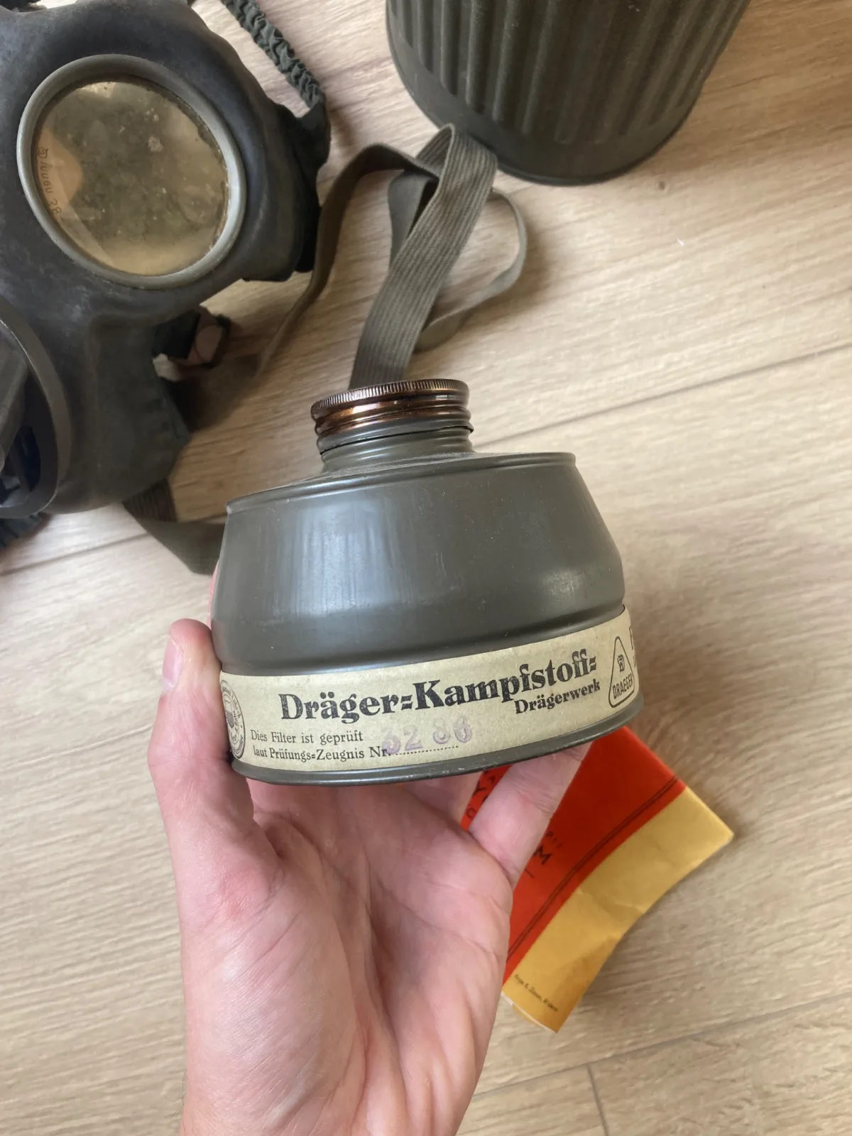 Nedra gasmasker — Uitrusting & Accessoires — WO2 (foto 6 van 9)