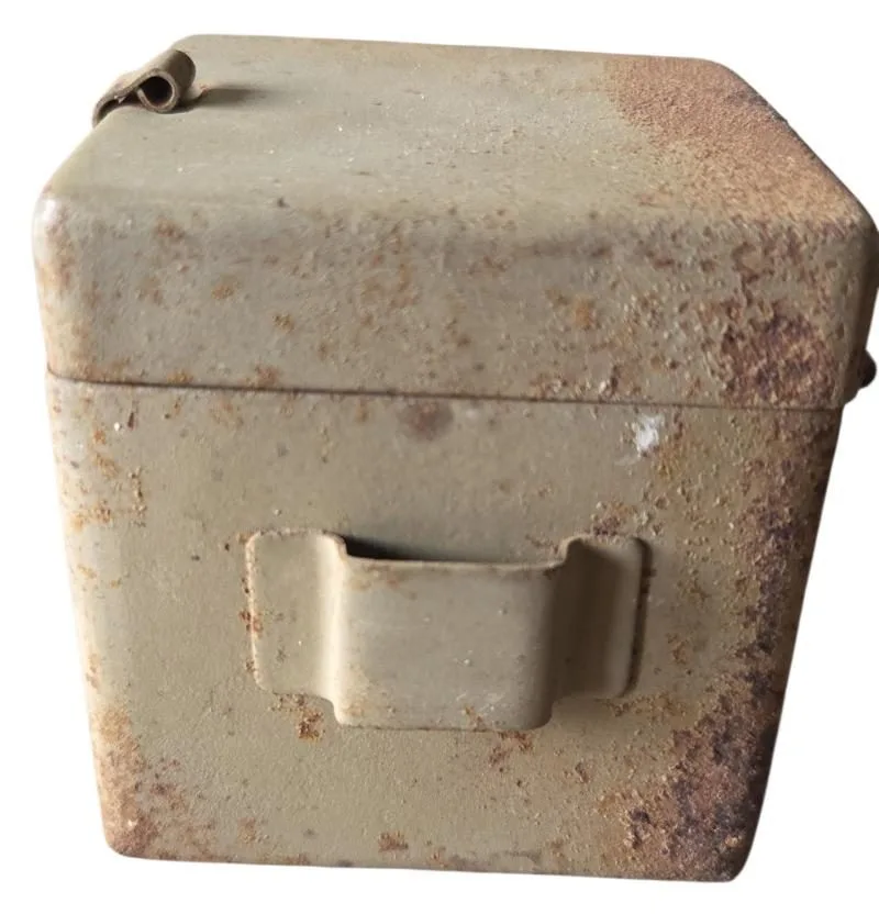 A wehrmacht battery box for the mg34/42 optics — Uitrusting & Accessoires — WO2 (foto 4 van 8)