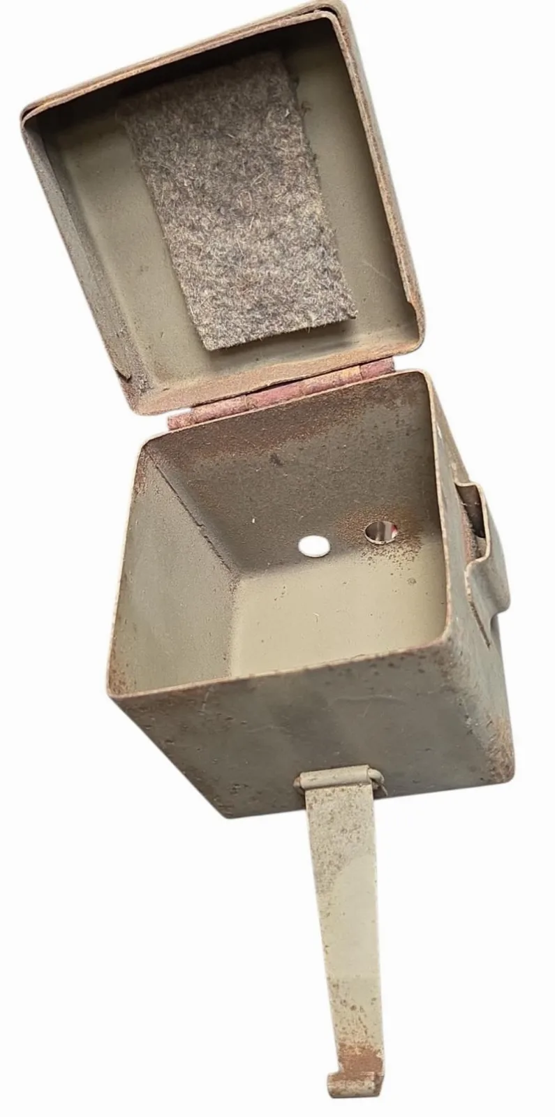 A wehrmacht battery box for the mg34/42 optics — Uitrusting & Accessoires — WO2 (foto 6 van 8)