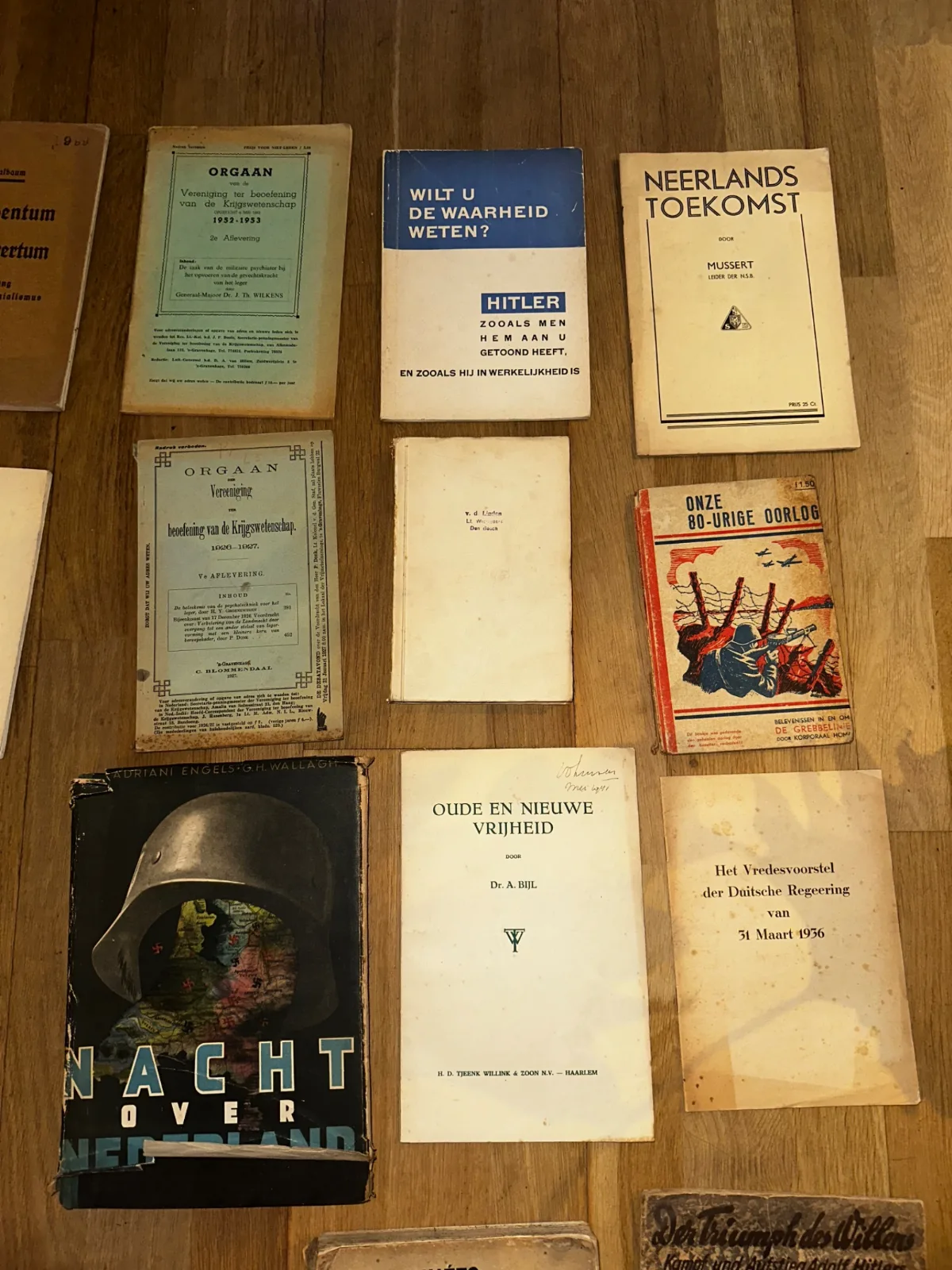 Grote verzameling Nazi literatuur — WO2