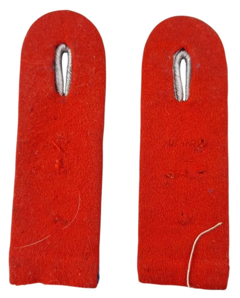 a set off shoulder boards for a lieutenant of the reserve flak — Insignes & Emblemen — WO2 (foto 2 van 6)