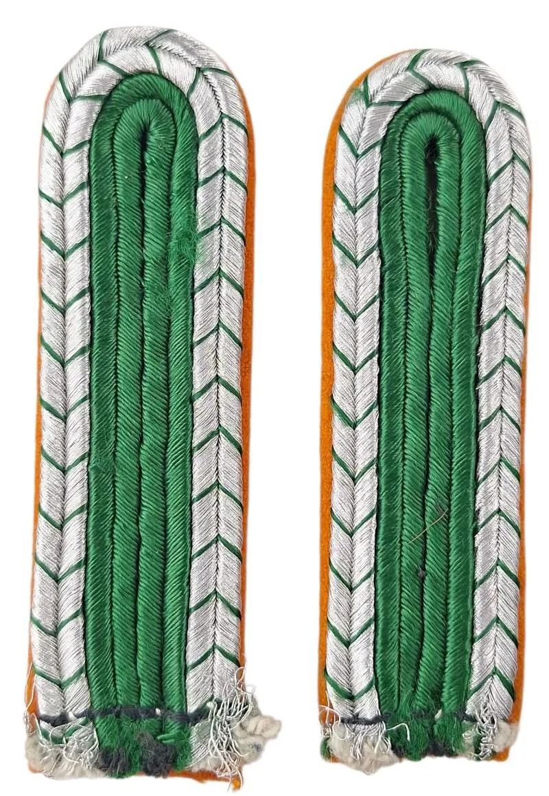 a set off police shoulderboards — WO2