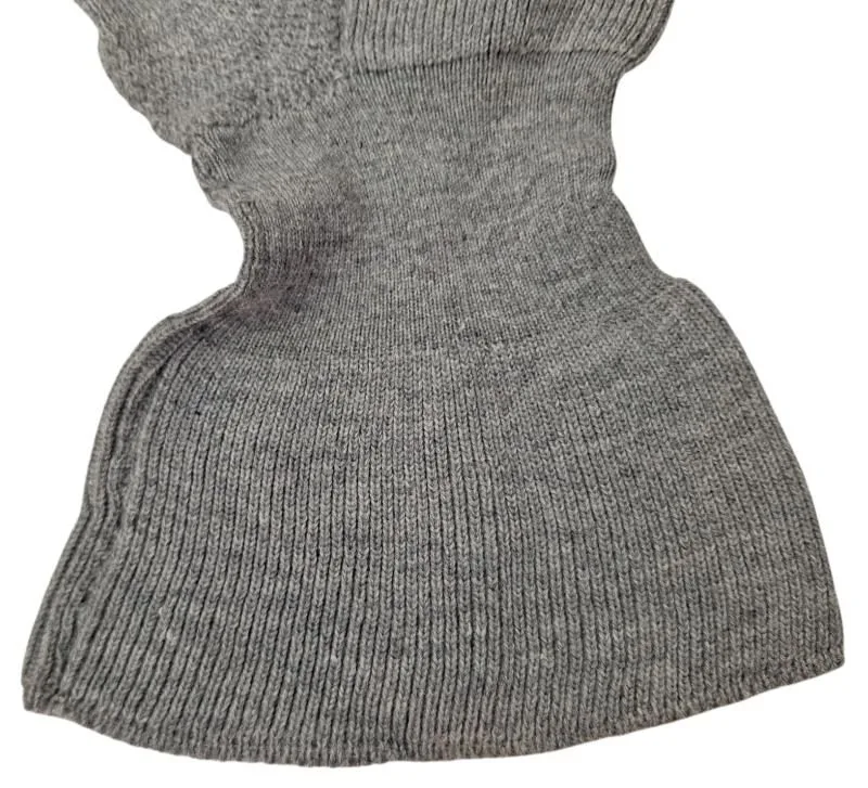 zeldzame duitse ww2 wolle hoodie in mint staat — Helmen & Hoofddeksels — WO2 (foto 3 van 10)