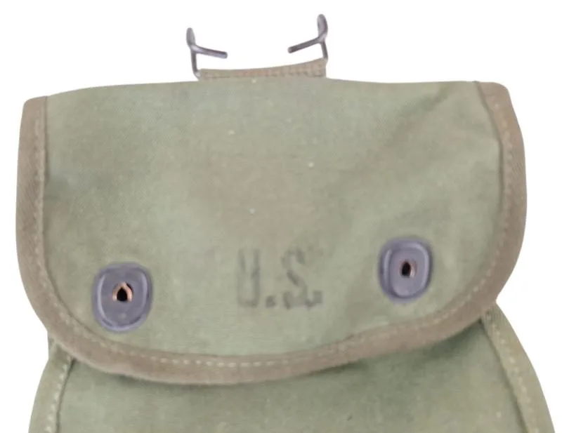 Zeer mooie tas voor het meenemen van 6 Amerikaanse 'egg'-handgranaten. Met stempel en datum 1945. — Uitrusting & Accessoires — WO2 (foto 4 van 7)