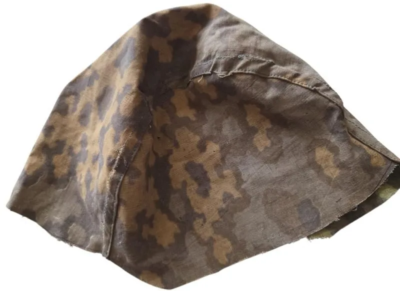 duitse prive aangemaakte soort helm cover in gebruikte staat — Helmen & Hoofddeksels — WO2 (foto 7 van 9)