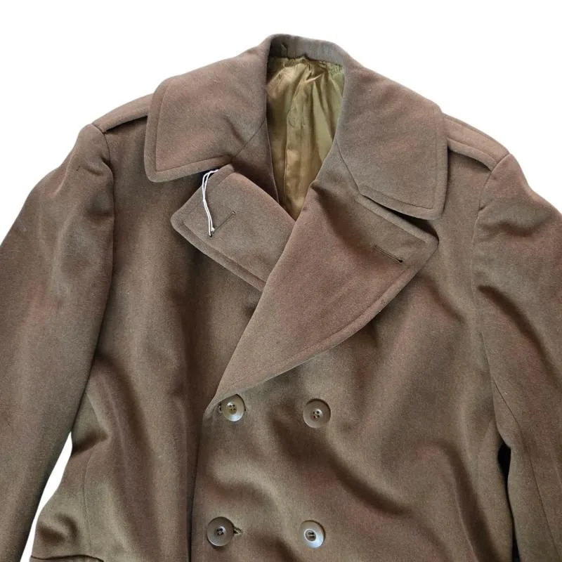amerikaanse ww2 lange jas in hele nette staat label is alleen niet meer te lezen de maat is 40 l — Uniformen — WO2 (foto 2 van 9)
