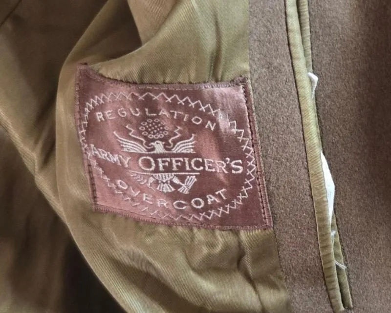 amerikaanse ww2 lange jas in hele nette staat label is alleen niet meer te lezen de maat is 40 l — Uniformen — WO2 (foto 8 van 9)