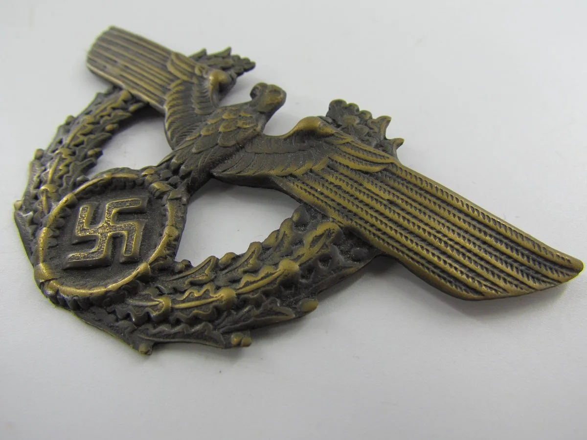 Duitse politie shako adelaar (reproductie) — Insignes & Emblemen — WO2 (foto 8 van 8)