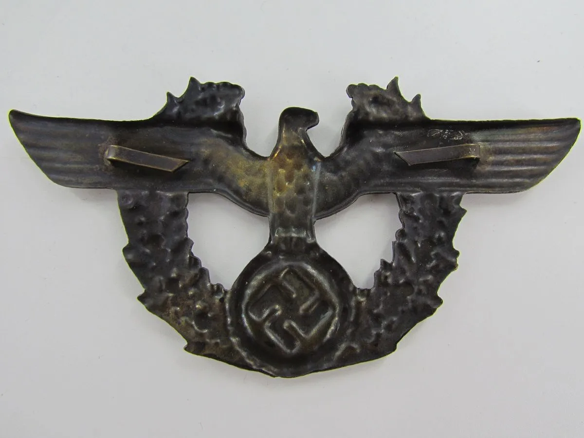 Duitse politie shako adelaar (reproductie) — Insignes & Emblemen — WO2 (foto 2 van 8)