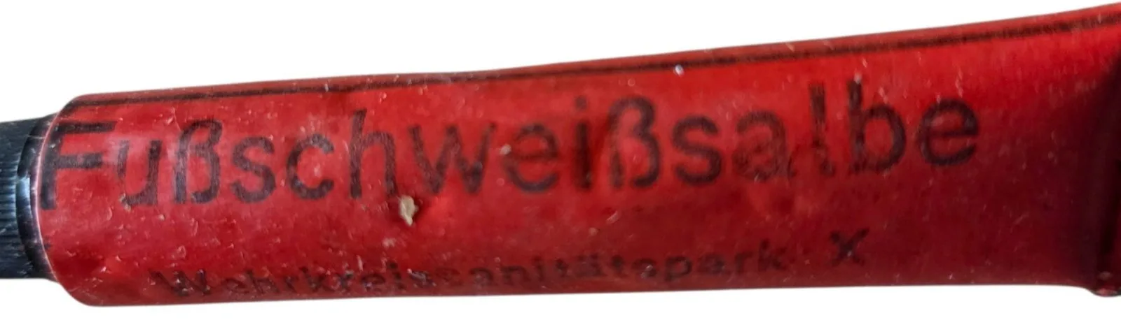 a wehrmacht ww2 Fußschweißsalbe tube — Overige — WO2 (foto 2 van 7)