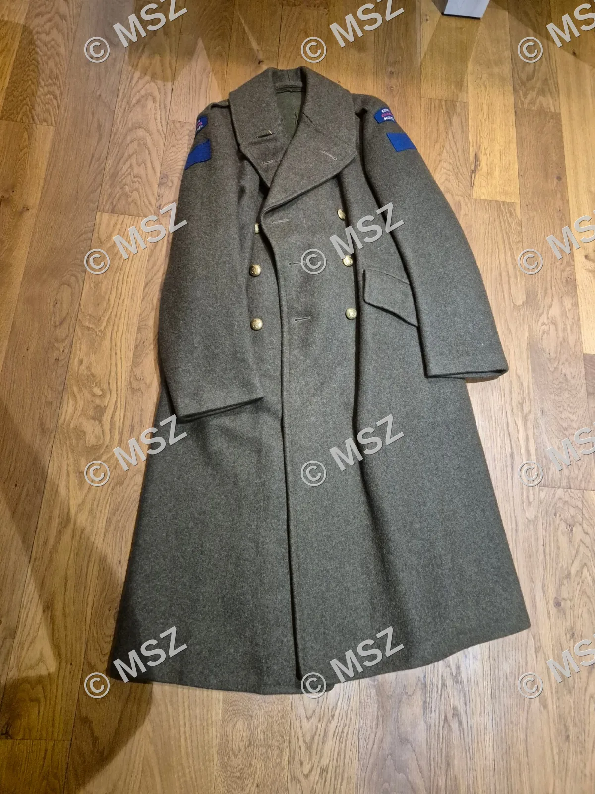 Essex Scottish battledress mantel en tam — Uniformen — WO2 (foto 3 van 7)