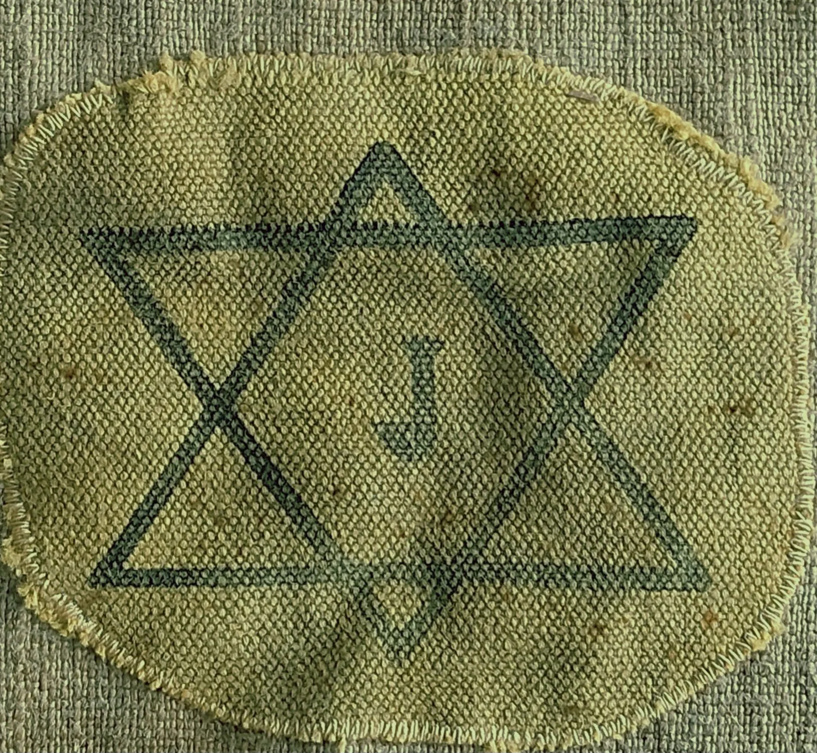 Belgische Jodenster in ontwikkeling — Insignes & Emblemen — WO2 (foto 4 van 5)