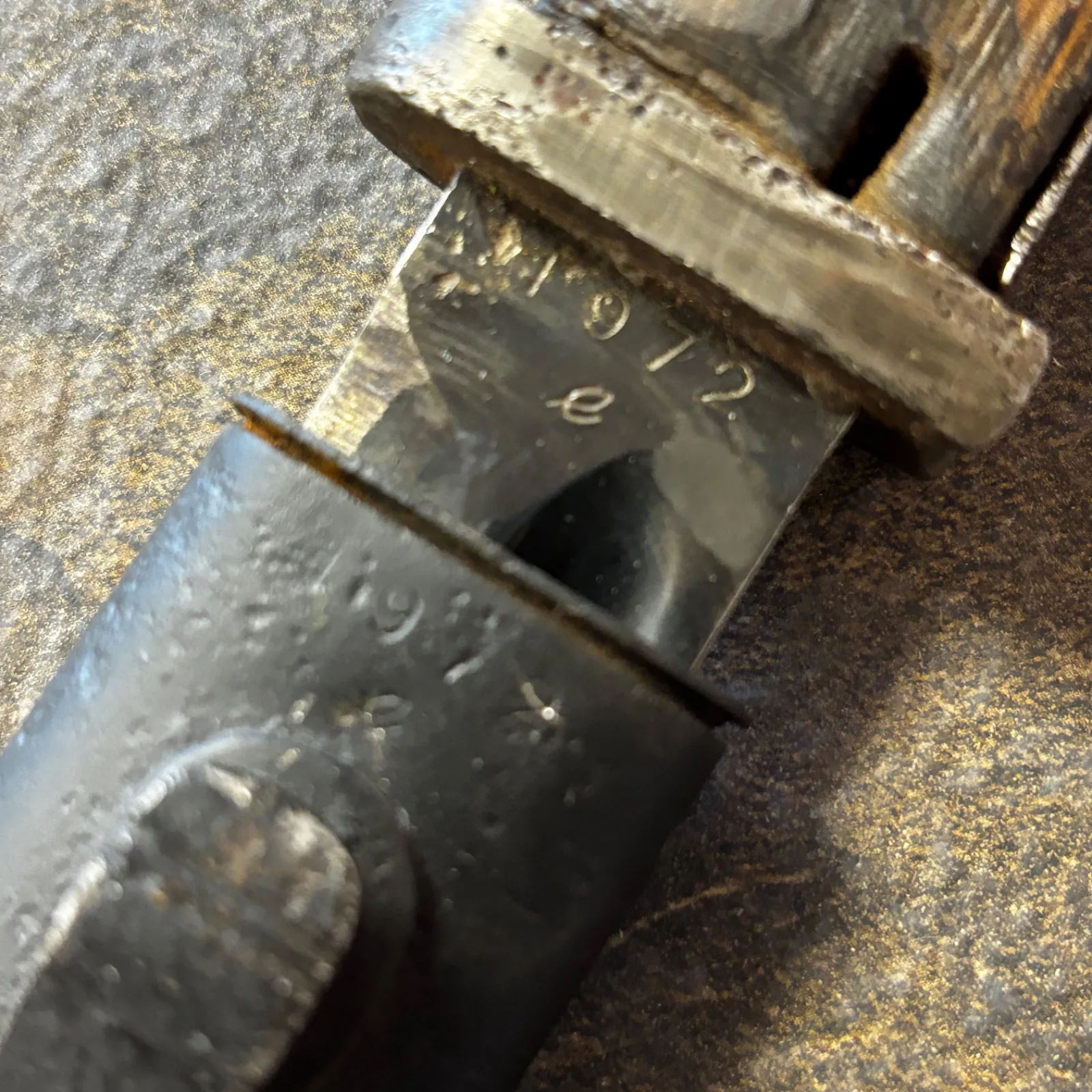 Bayonet met schede nummergelijk — Wapens — WO2 (foto 3 van 6)