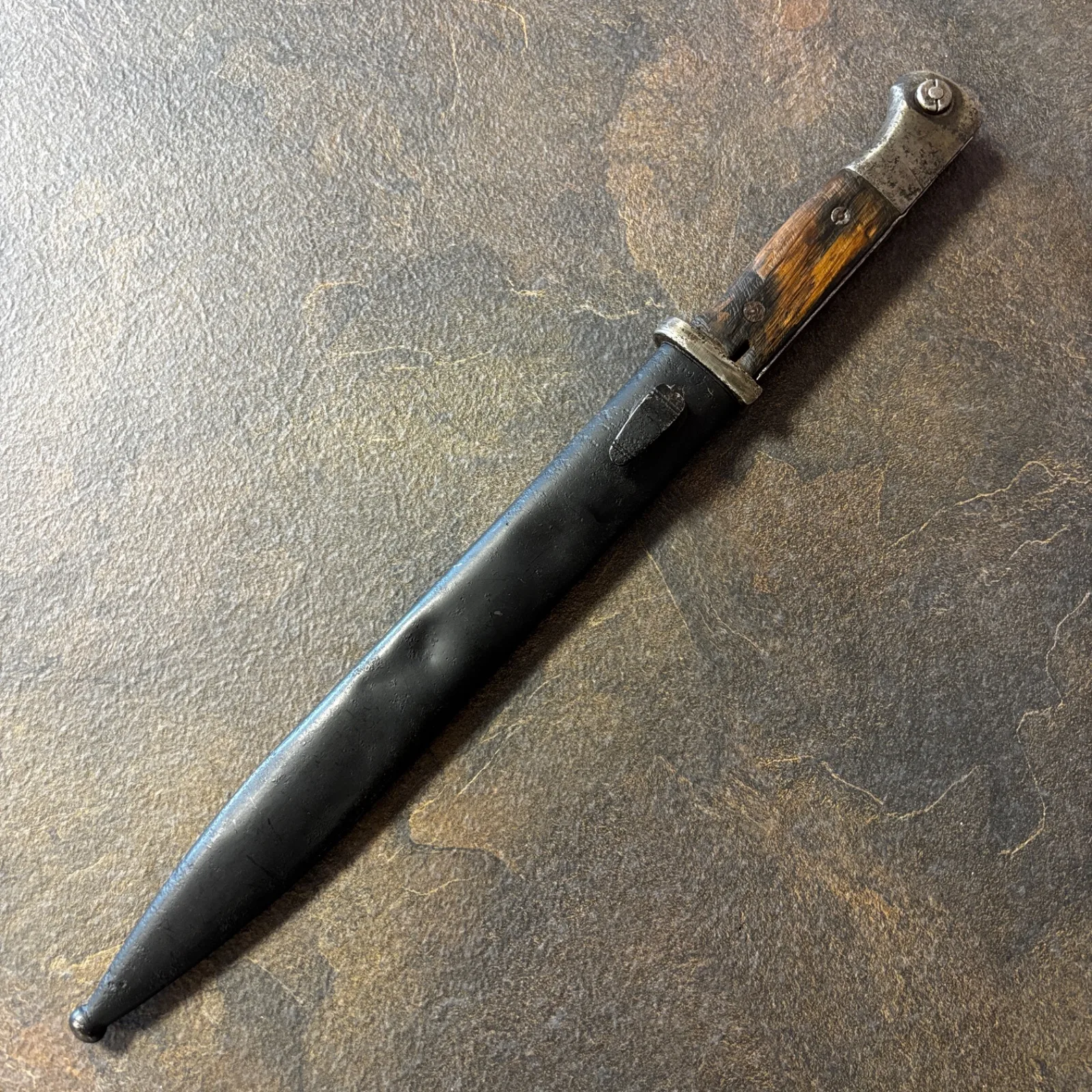 Bayonet met schede nummergelijk — Wapens — WO2 (foto 2 van 6)