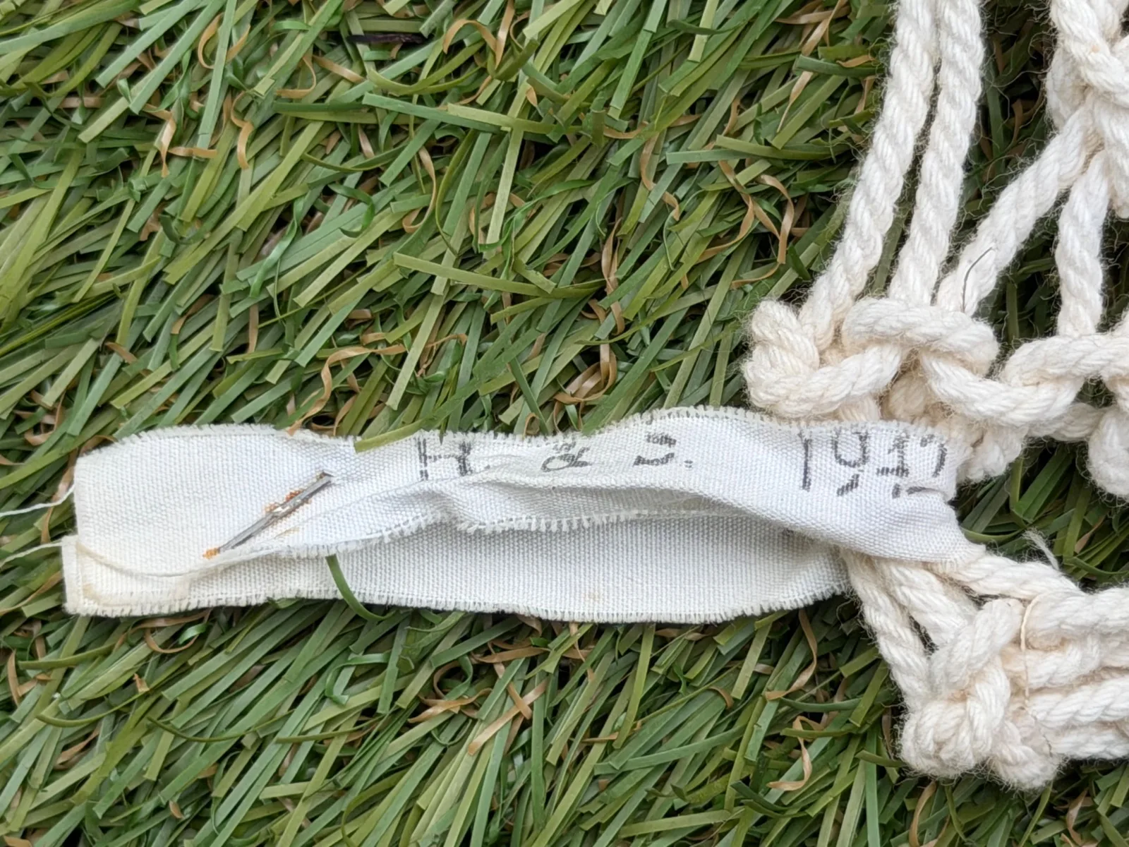 Britse string vest voor koud weer, RAF en Airborne gebruikt — Uniformen — WO2 (foto 3 van 3)